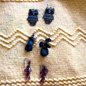Bundle of earrings